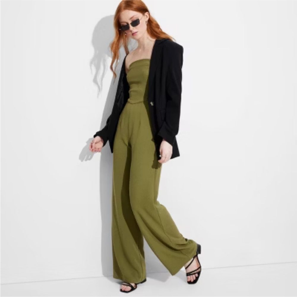 NWT Woman’s Wide Leg Tube Jumpsuit by Wild Fable